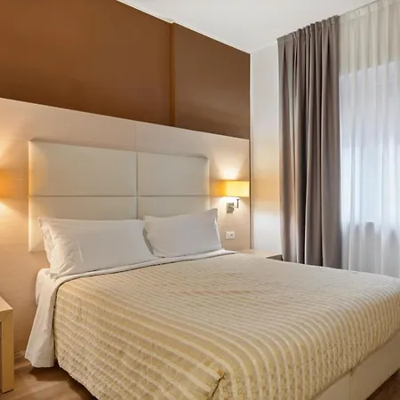 Hotel Regina 3*