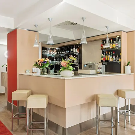 Hotel Regina 3*