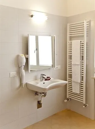Regina Hotel